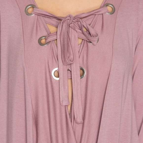 🌟 1 LEFT 🌟 Black lace up cross top shirt S M L - Picture 4 of 6